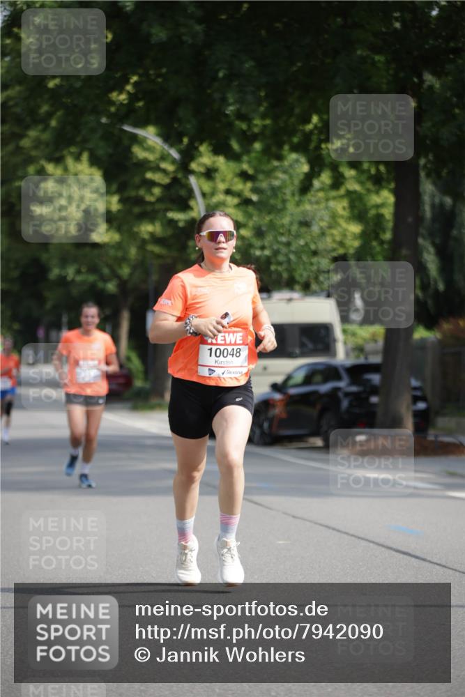 15.06.2025 - REWE Women's Run Jannik Wohlers http://msf.ph/oto/7942090 15.06.2025 08:46:35 Laufen 10048 meine-sportfotos.de