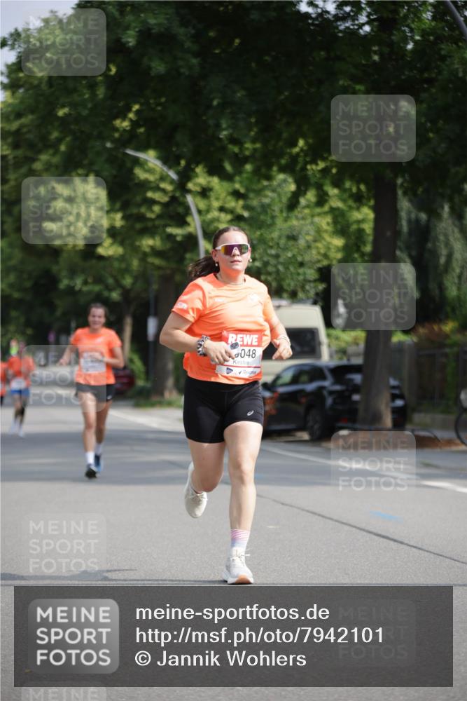 15.06.2025 - REWE Women's Run Jannik Wohlers http://msf.ph/oto/7942101 15.06.2025 08:46:35 Laufen 048 meine-sportfotos.de