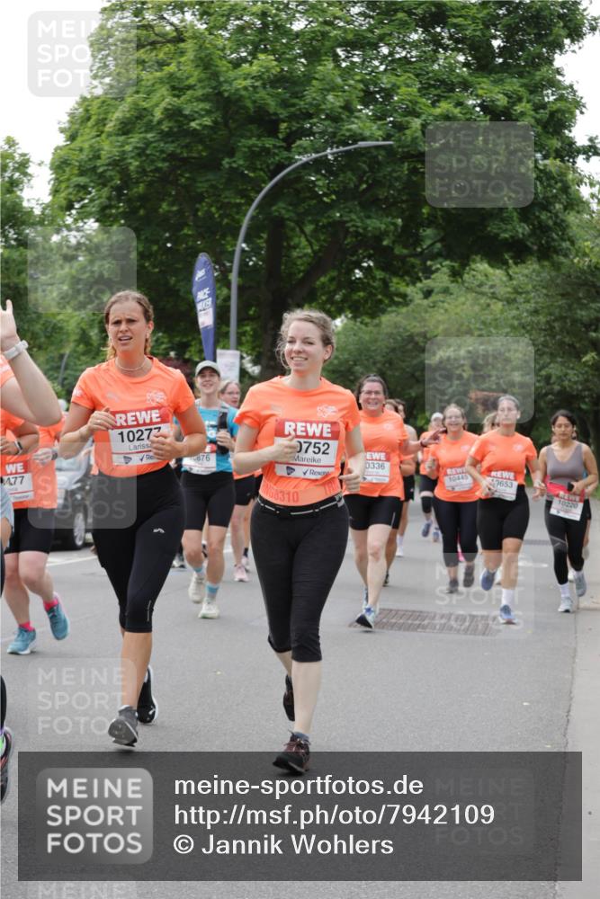 15.06.2025 - REWE Women's Run Jannik Wohlers http://msf.ph/oto/7942109 15.06.2025 08:28:29 Laufen 10272, 477, 0752, 0336, 0876, 10445, 9653, 10220, 8310 meine-sportfotos.de