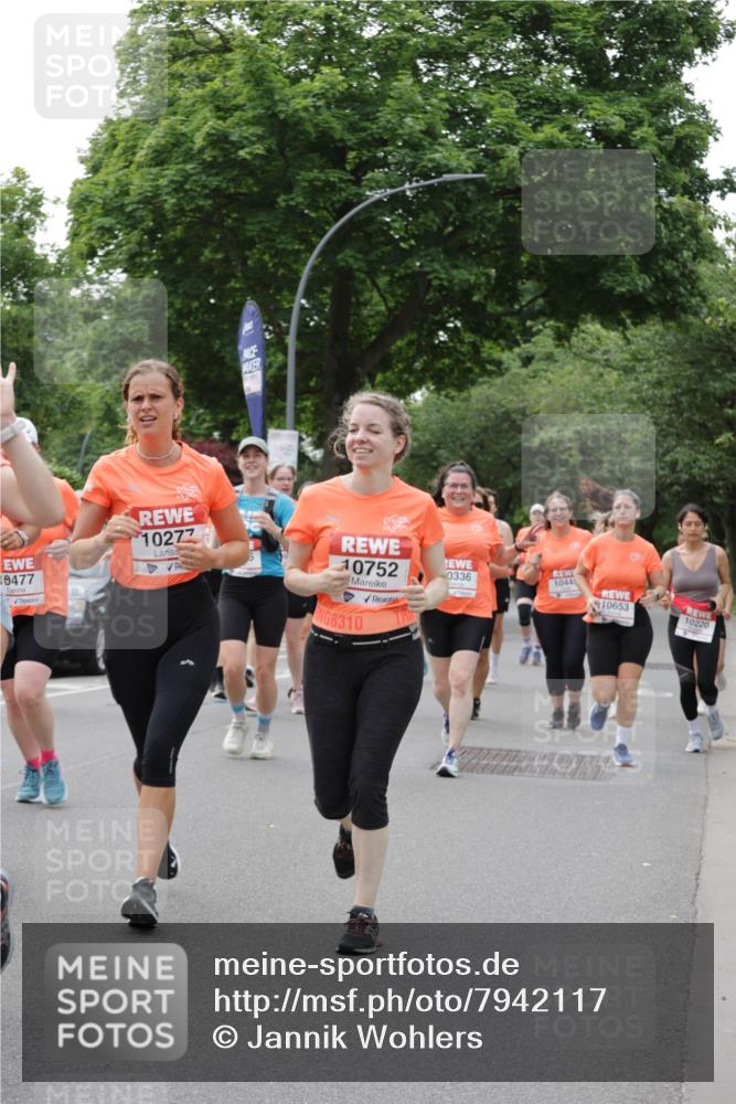 15.06.2025 - REWE Women's Run Jannik Wohlers http://msf.ph/oto/7942117 15.06.2025 08:28:29 Laufen 0477, 10277, 10752, 0336, 1044, 0653, 8310, 10220 meine-sportfotos.de