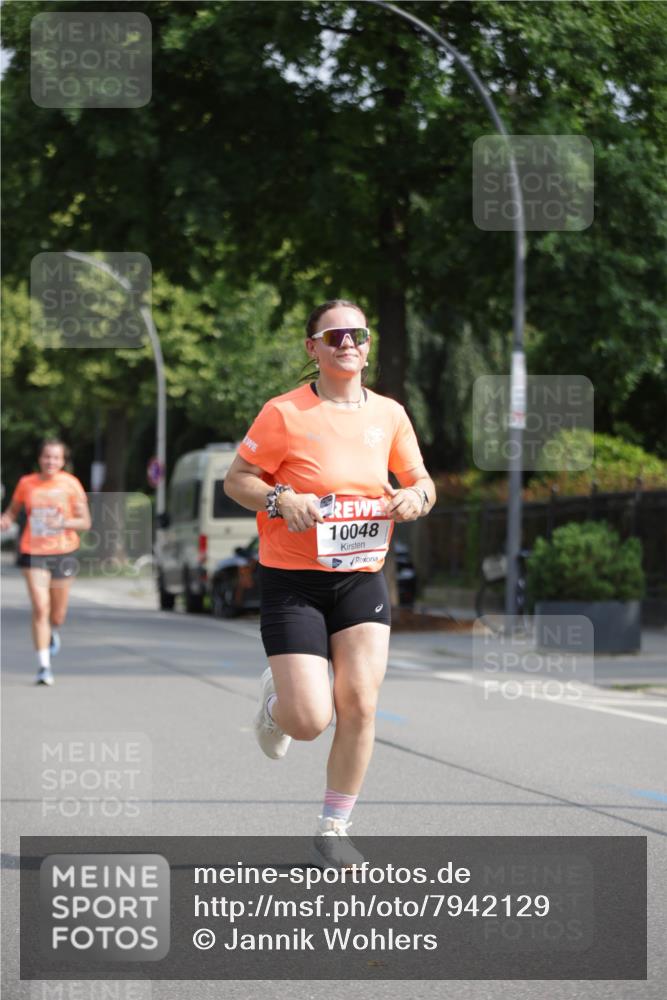 15.06.2025 - REWE Women's Run Jannik Wohlers http://msf.ph/oto/7942129 15.06.2025 08:46:36 Laufen 10048 meine-sportfotos.de