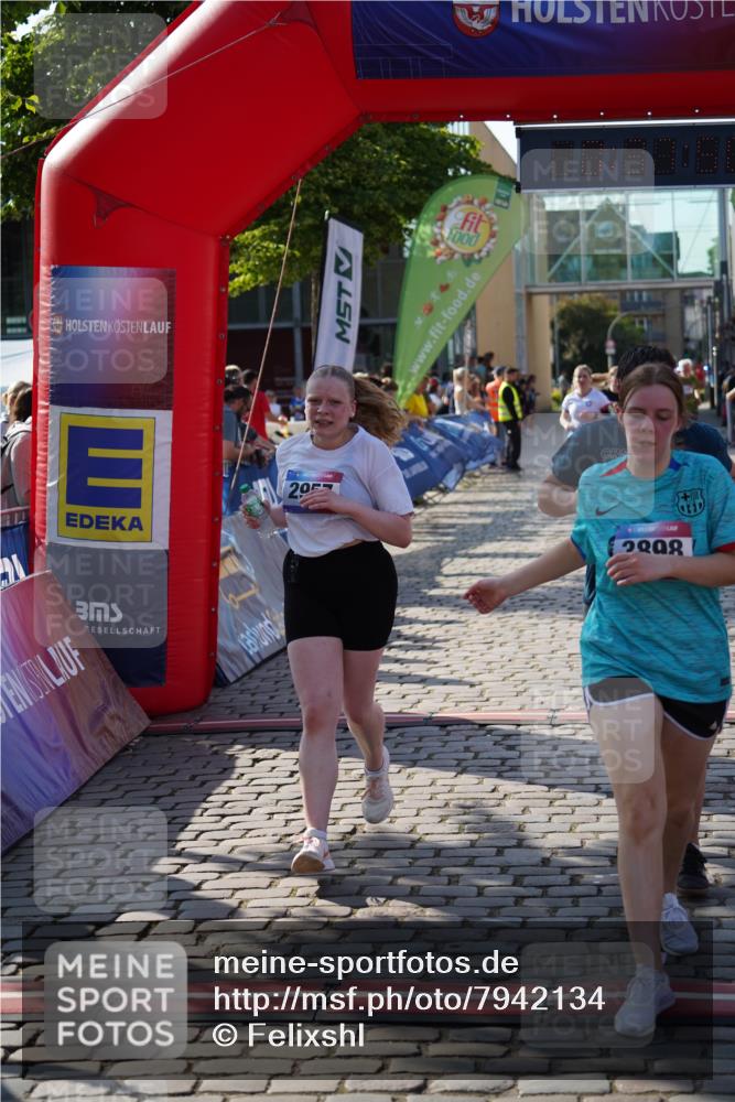 13.06.2025 - Holstenköstenlauf Felixshl http://msf.ph/oto/7942134 13.06.2025 18:07:52 Laufen 2647, 2922, 2928, 2957, 3106, 3243, 3283, 3802, 3865, 3898 meine-sportfotos.de