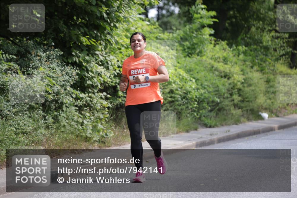 15.06.2025 - REWE Women's Run Jannik Wohlers http://msf.ph/oto/7942141 15.06.2025 10:15:51 Laufen 5 meine-sportfotos.de