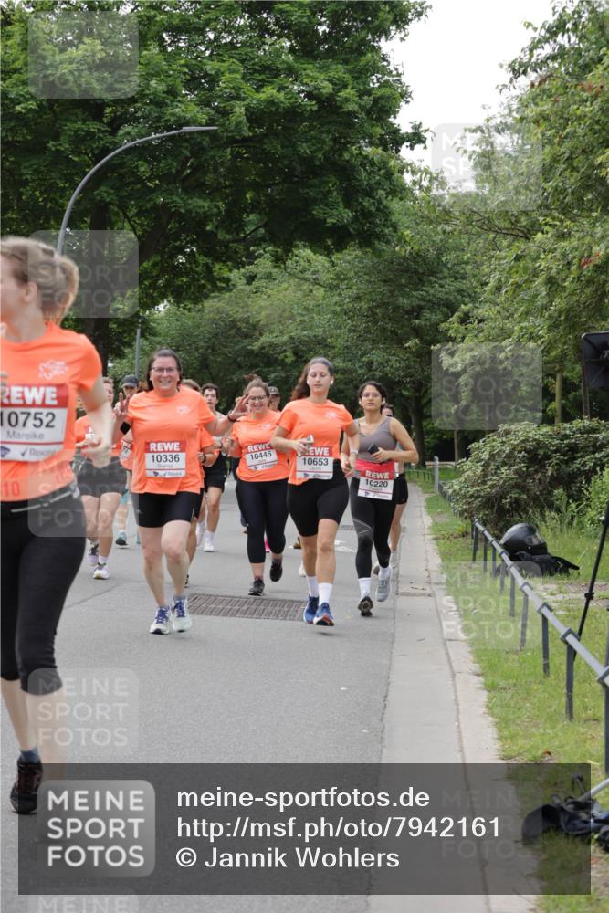 15.06.2025 - REWE Women's Run Jannik Wohlers http://msf.ph/oto/7942161 15.06.2025 08:28:30 Laufen 10752, 10336, 10, 10445, 10653, 10220 meine-sportfotos.de