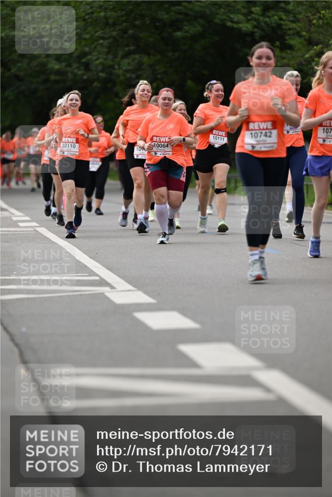 15.06.2025 - REWE Women's Run Dr. Thomas Lammeyer http://msf.ph/oto/7942171 15.06.2025 09:21:32 Laufen 10110, 10, 10064, 10111, 107, 10742 meine-sportfotos.de