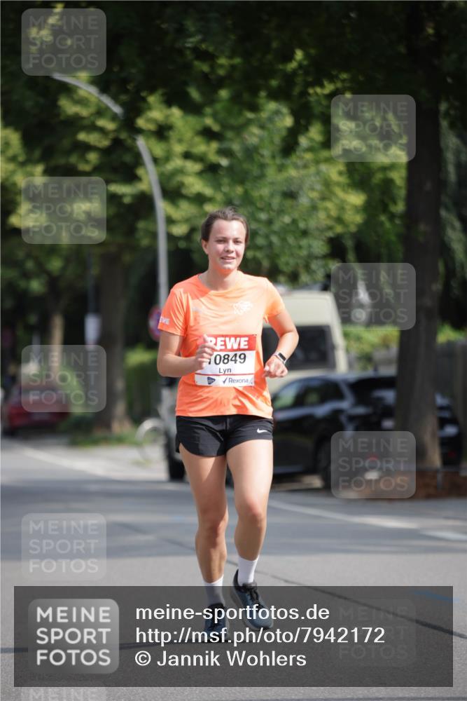 15.06.2025 - REWE Women's Run Jannik Wohlers http://msf.ph/oto/7942172 15.06.2025 08:46:38 Laufen 0849 meine-sportfotos.de
