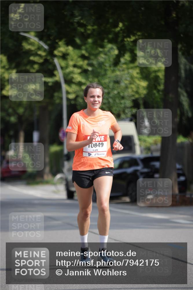 15.06.2025 - REWE Women's Run Jannik Wohlers http://msf.ph/oto/7942175 15.06.2025 08:46:38 Laufen 10849 meine-sportfotos.de