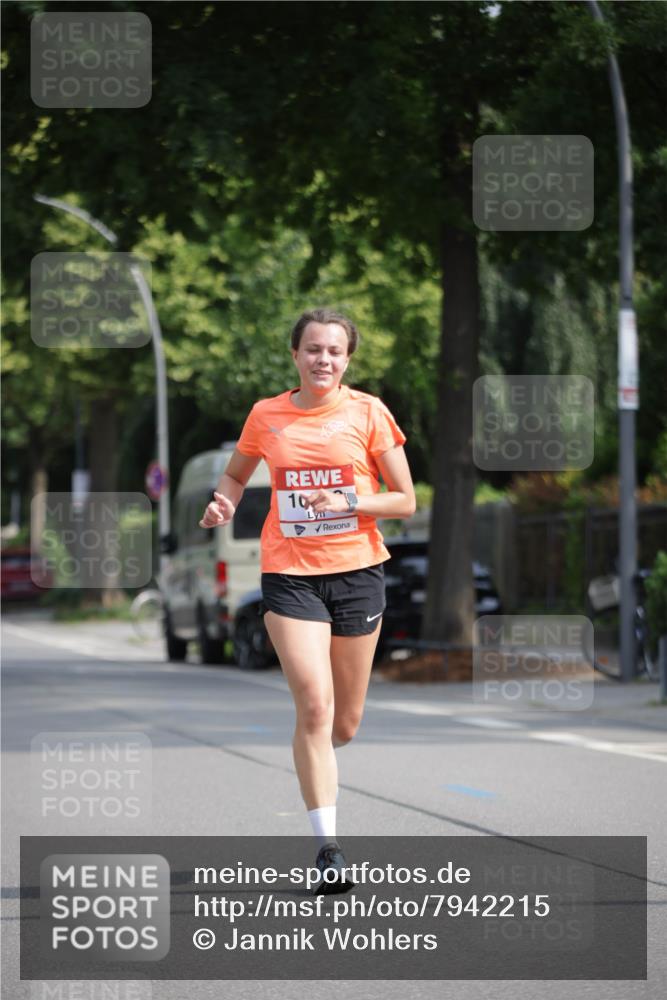 15.06.2025 - REWE Women's Run Jannik Wohlers http://msf.ph/oto/7942215 15.06.2025 08:46:39 Laufen 10 meine-sportfotos.de