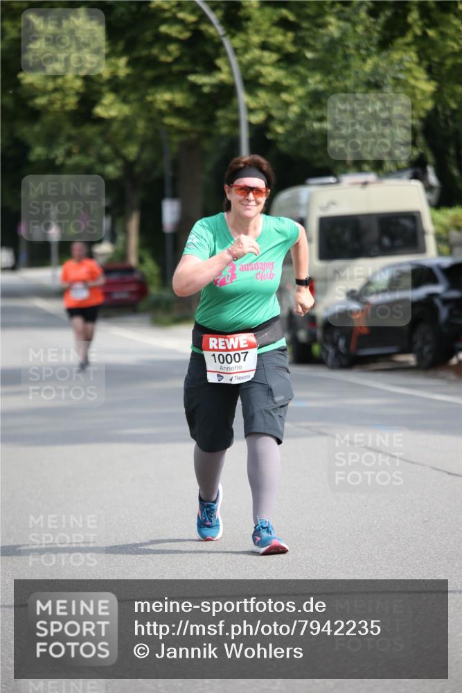 15.06.2025 - REWE Women's Run Jannik Wohlers http://msf.ph/oto/7942235 15.06.2025 10:00:03 Laufen 10007 meine-sportfotos.de