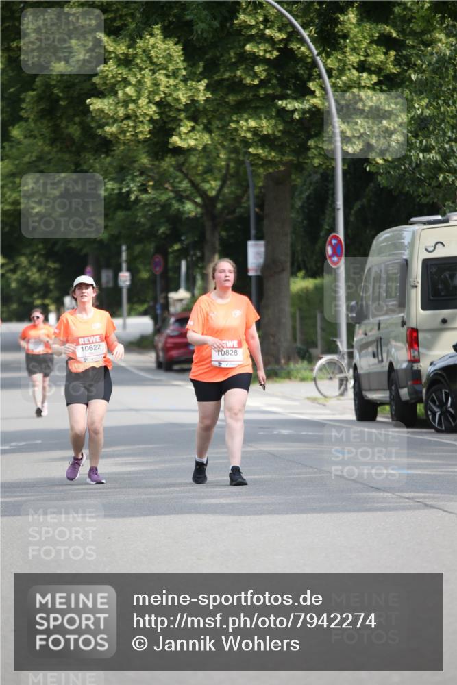 15.06.2025 - REWE Women's Run Jannik Wohlers http://msf.ph/oto/7942274 15.06.2025 10:00:10 Laufen 10622, 0828 meine-sportfotos.de