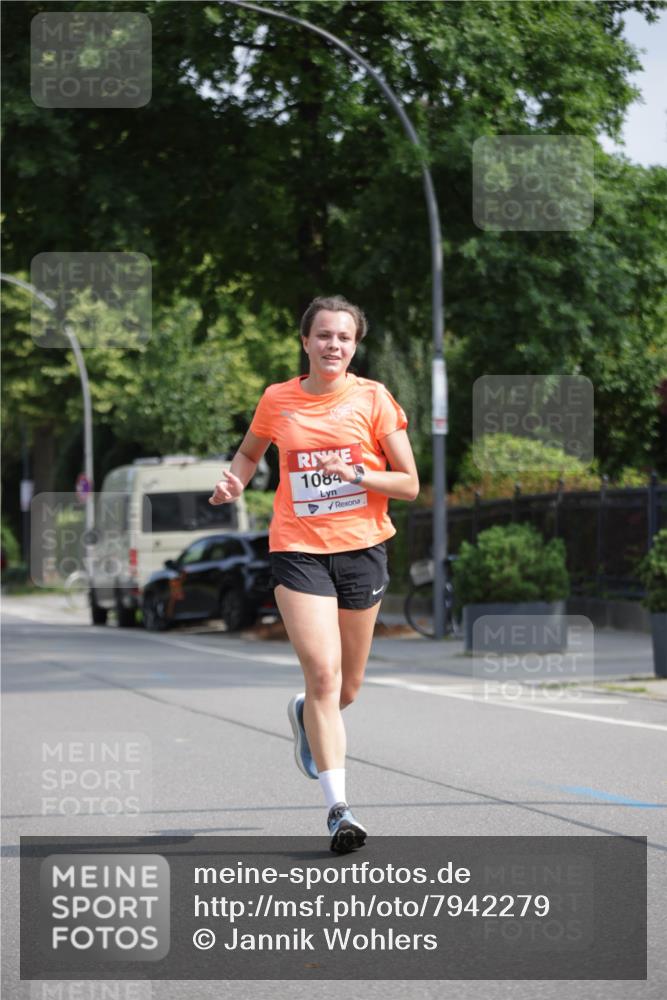15.06.2025 - REWE Women's Run Jannik Wohlers http://msf.ph/oto/7942279 15.06.2025 08:46:40 Laufen 1084 meine-sportfotos.de