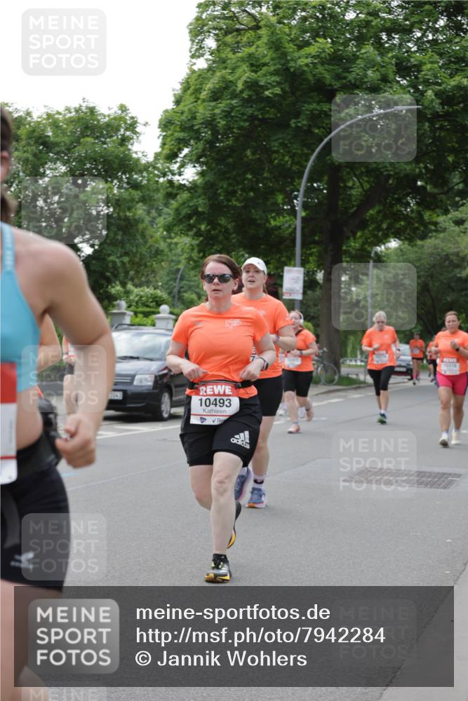 15.06.2025 - REWE Women's Run Jannik Wohlers http://msf.ph/oto/7942284 15.06.2025 08:28:35 Laufen 10493 meine-sportfotos.de