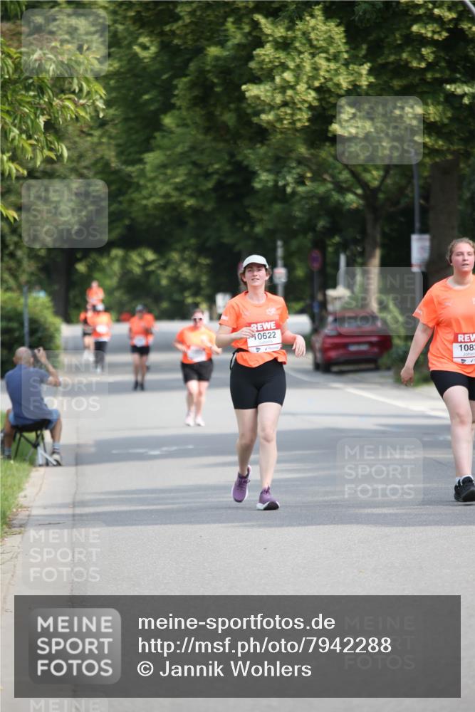 15.06.2025 - REWE Women's Run Jannik Wohlers http://msf.ph/oto/7942288 15.06.2025 10:00:11 Laufen 0622 meine-sportfotos.de