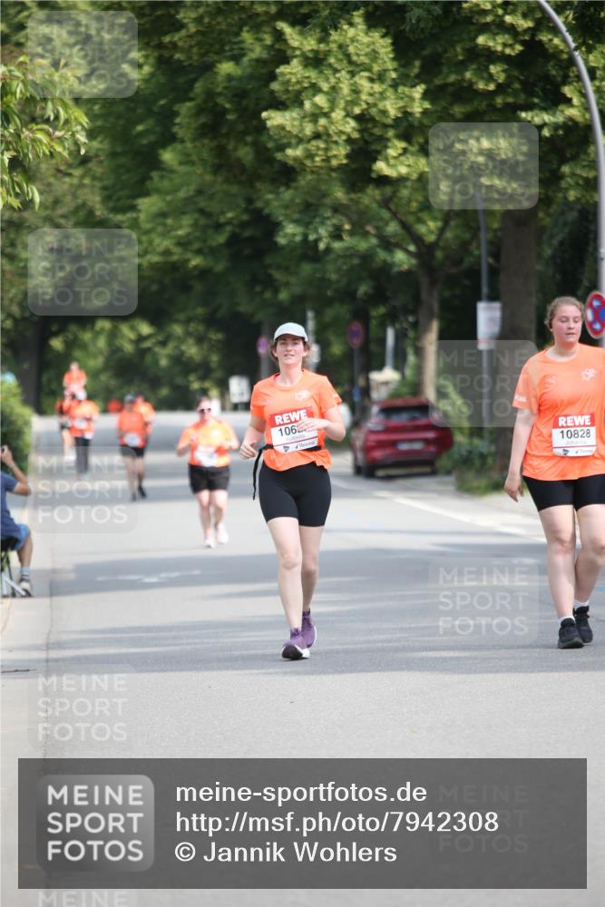 15.06.2025 - REWE Women's Run Jannik Wohlers http://msf.ph/oto/7942308 15.06.2025 10:00:11 Laufen 106, 10828 meine-sportfotos.de