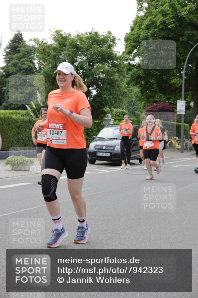 15.06.2025 - REWE Women's Run Jannik Wohlers http://msf.ph/oto/7942323 15.06.2025 08:28:37 Laufen 10487, 10544, 1043, 10351 meine-sportfotos.de