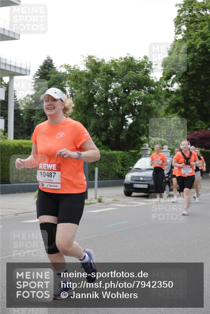 15.06.2025 - REWE Women's Run Jannik Wohlers http://msf.ph/oto/7942350 15.06.2025 08:28:37 Laufen 10487, 1043, 10351 meine-sportfotos.de