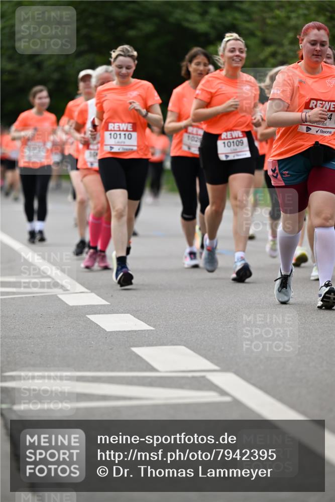 15.06.2025 - REWE Women's Run Dr. Thomas Lammeyer http://msf.ph/oto/7942395 15.06.2025 09:21:37 Laufen 10110, 102, 10109, 4 meine-sportfotos.de
