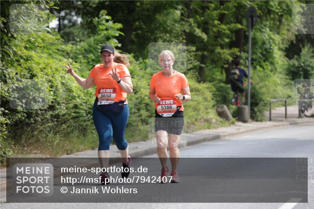 15.06.2025 - REWE Women's Run Jannik Wohlers http://msf.ph/oto/7942407 15.06.2025 10:15:55 Laufen 5650, 5386 meine-sportfotos.de