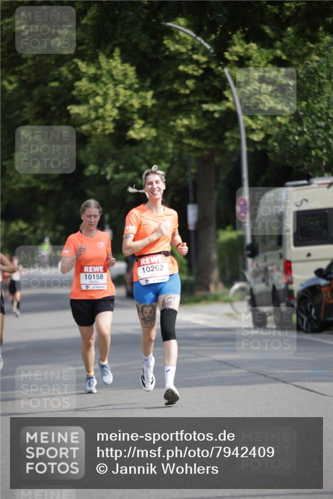 15.06.2025 - REWE Women's Run Jannik Wohlers http://msf.ph/oto/7942409 15.06.2025 08:46:42 Laufen 10158, 10262 meine-sportfotos.de