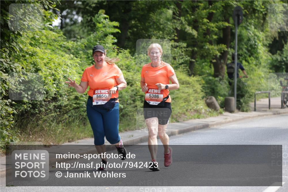 15.06.2025 - REWE Women's Run Jannik Wohlers http://msf.ph/oto/7942423 15.06.2025 10:15:55 Laufen 5650, 5386 meine-sportfotos.de