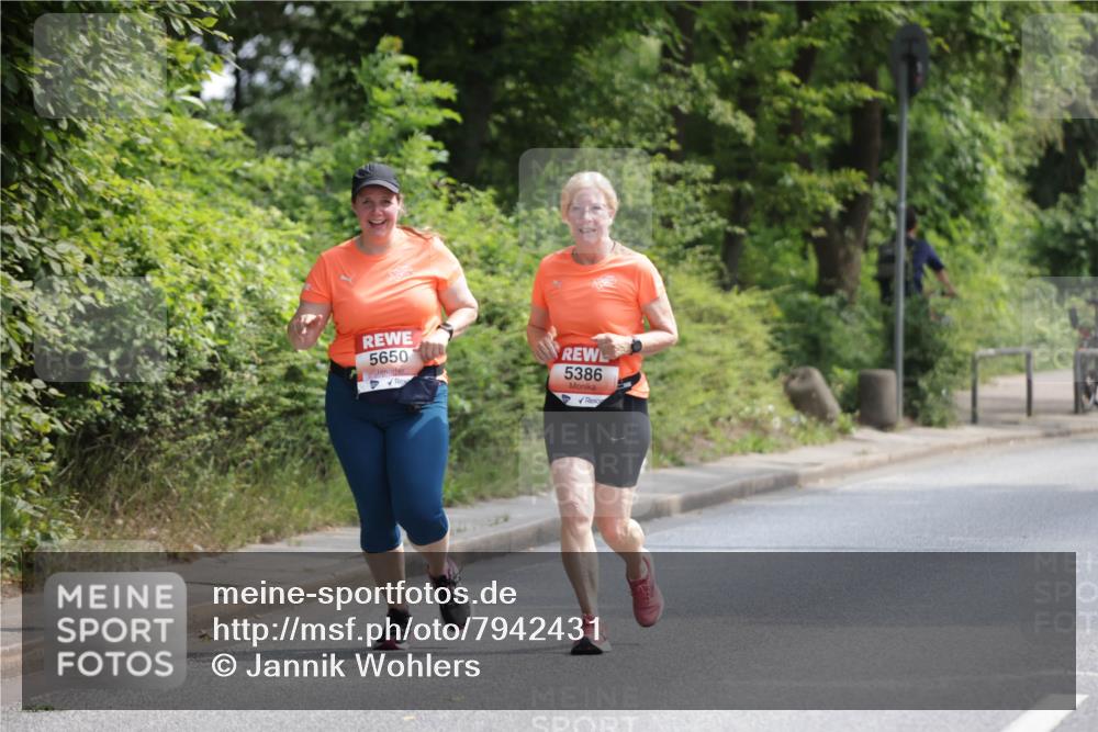 15.06.2025 - REWE Women's Run Jannik Wohlers http://msf.ph/oto/7942431 15.06.2025 10:15:55 Laufen 5650, 5386 meine-sportfotos.de