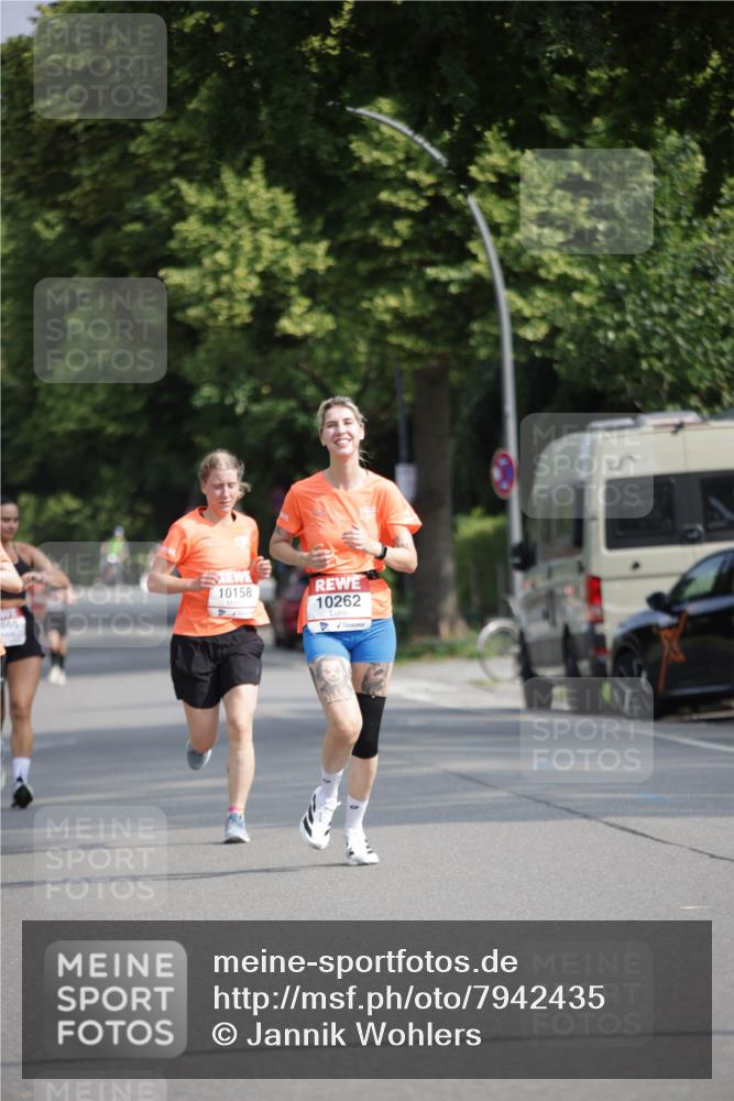 15.06.2025 - REWE Women's Run Jannik Wohlers http://msf.ph/oto/7942435 15.06.2025 08:46:43 Laufen 10158, 10262 meine-sportfotos.de