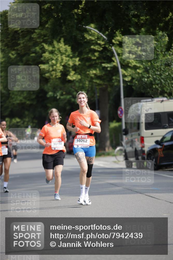 15.06.2025 - REWE Women's Run Jannik Wohlers http://msf.ph/oto/7942439 15.06.2025 08:46:43 Laufen 10158, 10262 meine-sportfotos.de