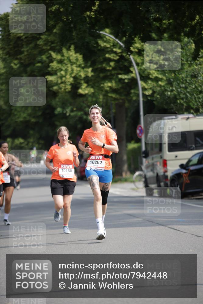 15.06.2025 - REWE Women's Run Jannik Wohlers http://msf.ph/oto/7942448 15.06.2025 08:46:43 Laufen 10158, 10262 meine-sportfotos.de