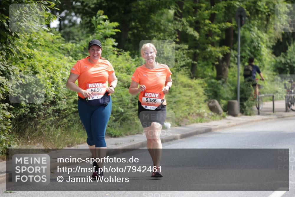 15.06.2025 - REWE Women's Run Jannik Wohlers http://msf.ph/oto/7942461 15.06.2025 10:15:56 Laufen 5650, 5386 meine-sportfotos.de