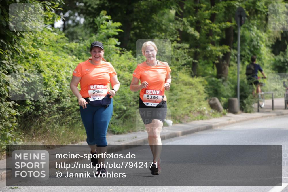 15.06.2025 - REWE Women's Run Jannik Wohlers http://msf.ph/oto/7942471 15.06.2025 10:15:56 Laufen 5650, 5386 meine-sportfotos.de