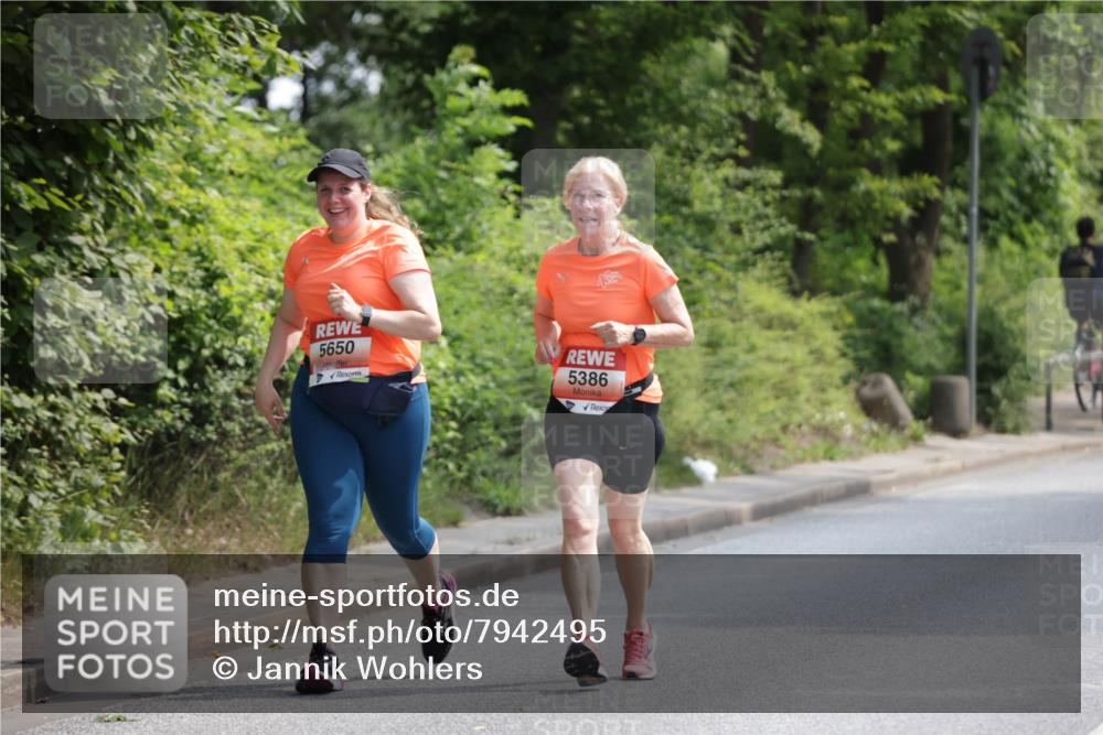 15.06.2025 - REWE Women's Run Jannik Wohlers http://msf.ph/oto/7942495 15.06.2025 10:15:56 Laufen 5650, 5386 meine-sportfotos.de