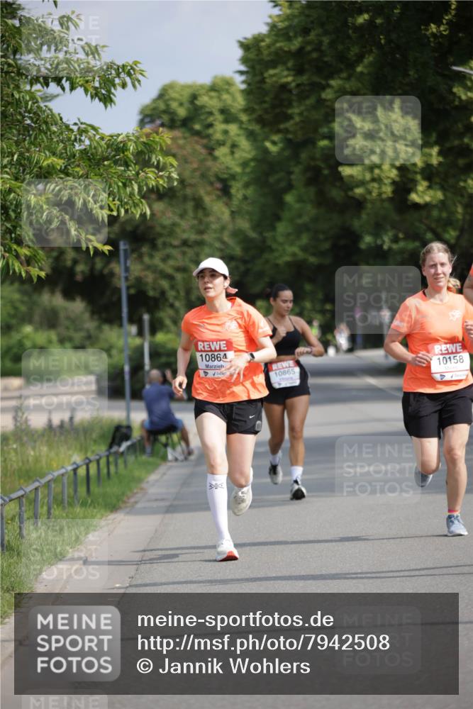 15.06.2025 - REWE Women's Run Jannik Wohlers http://msf.ph/oto/7942508 15.06.2025 08:46:44 Laufen 10864, 10865, 10158 meine-sportfotos.de