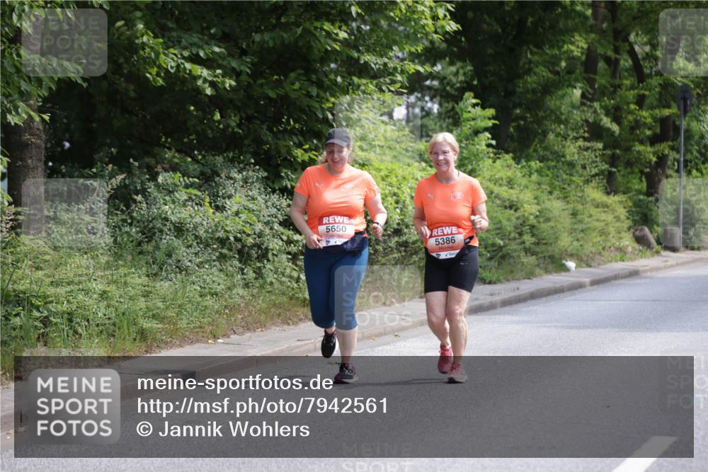 15.06.2025 - REWE Women's Run Jannik Wohlers http://msf.ph/oto/7942561 15.06.2025 10:15:57 Laufen 5650, 5386 meine-sportfotos.de