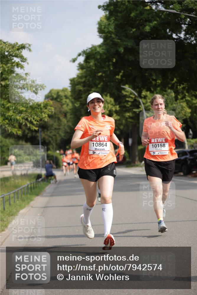 15.06.2025 - REWE Women's Run Jannik Wohlers http://msf.ph/oto/7942574 15.06.2025 08:46:46 Laufen 10864, 10158, 4 meine-sportfotos.de