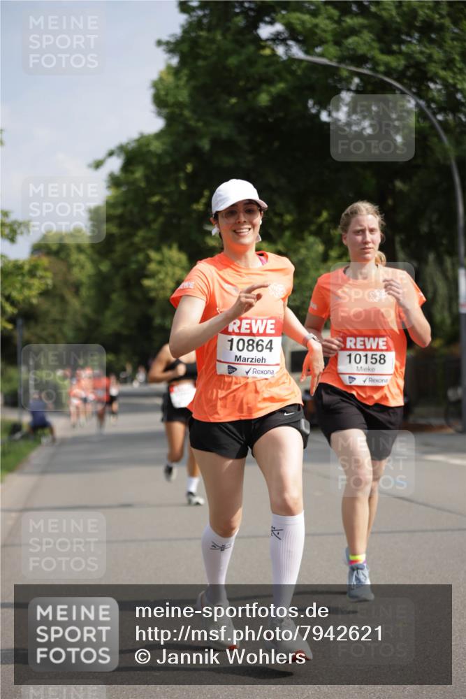 15.06.2025 - REWE Women's Run Jannik Wohlers http://msf.ph/oto/7942621 15.06.2025 08:46:47 Laufen 10864, 10158 meine-sportfotos.de