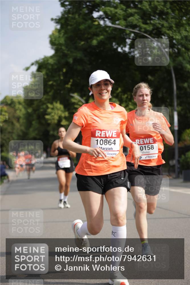 15.06.2025 - REWE Women's Run Jannik Wohlers http://msf.ph/oto/7942631 15.06.2025 08:46:47 Laufen 10864, 0158 meine-sportfotos.de