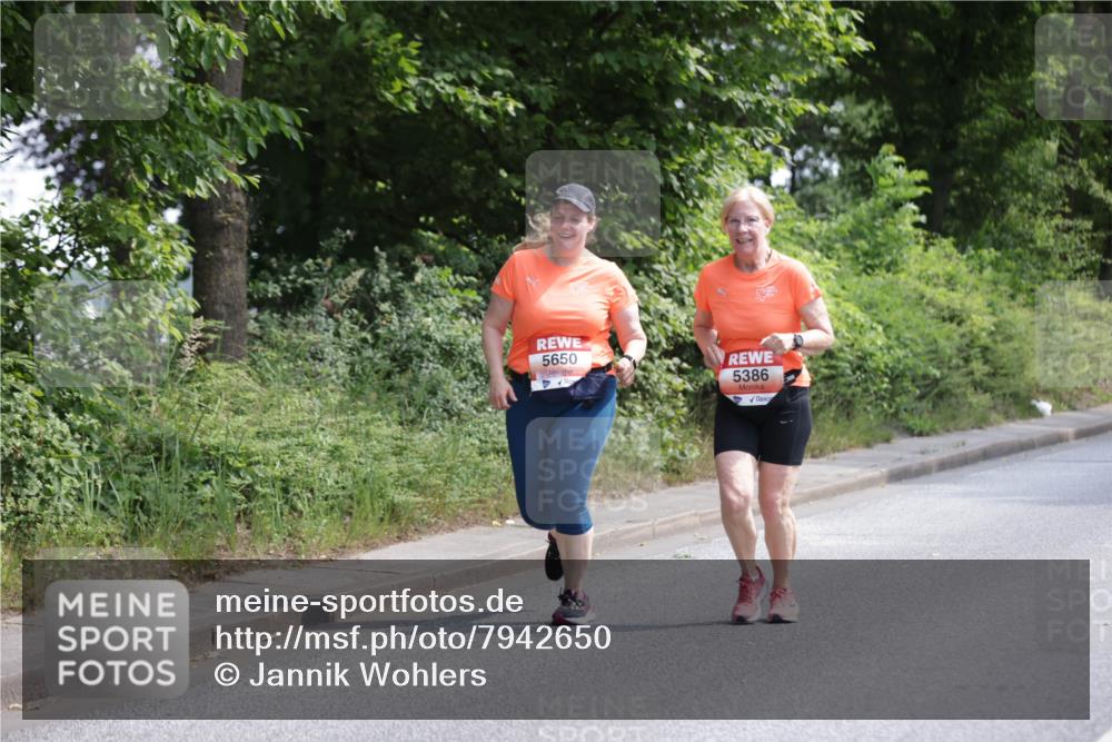 15.06.2025 - REWE Women's Run Jannik Wohlers http://msf.ph/oto/7942650 15.06.2025 10:15:58 Laufen 5650, 5386 meine-sportfotos.de