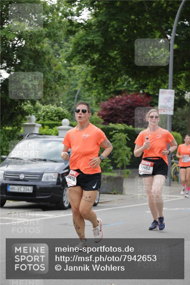 15.06.2025 - REWE Women's Run Jannik Wohlers http://msf.ph/oto/7942653 15.06.2025 08:28:42 Laufen 1043, 0418, 10682 meine-sportfotos.de