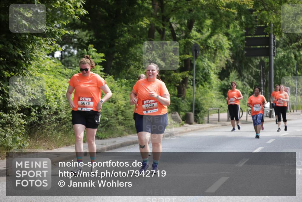 15.06.2025 - REWE Women's Run Jannik Wohlers http://msf.ph/oto/7942719 15.06.2025 10:16:11 Laufen 5675, 5320, 10333 meine-sportfotos.de