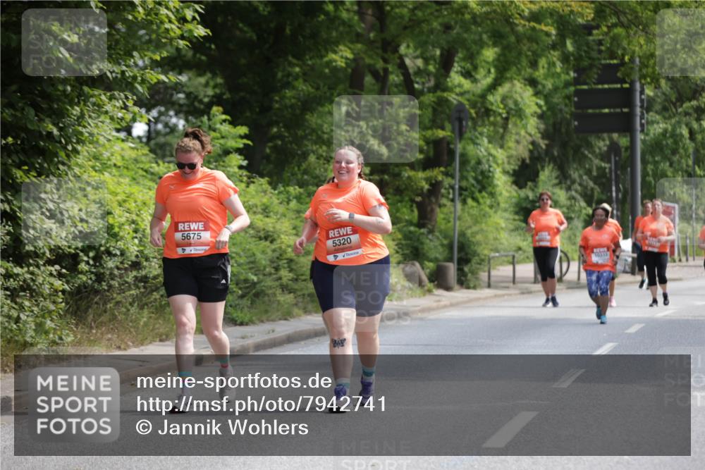 15.06.2025 - REWE Women's Run Jannik Wohlers http://msf.ph/oto/7942741 15.06.2025 10:16:11 Laufen 5675, 5320, 10333 meine-sportfotos.de