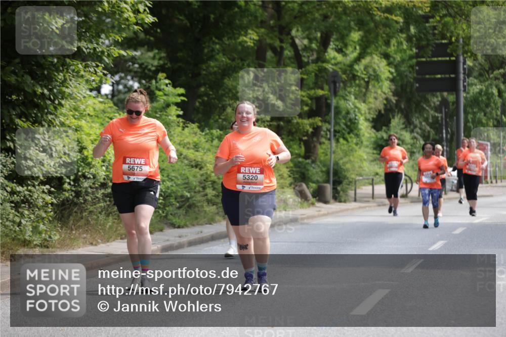 15.06.2025 - REWE Women's Run Jannik Wohlers http://msf.ph/oto/7942767 15.06.2025 10:16:11 Laufen 5675, 5320, 103 meine-sportfotos.de