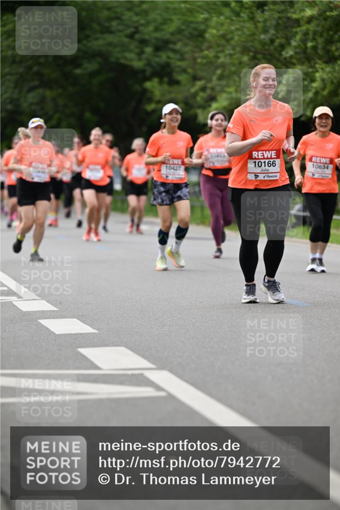 15.06.2025 - REWE Women's Run Dr. Thomas Lammeyer http://msf.ph/oto/7942772 15.06.2025 09:21:48 Laufen 10427, 10166, 10634 meine-sportfotos.de