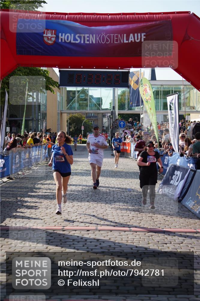 13.06.2025 - Holstenköstenlauf Felixshl http://msf.ph/oto/7942781 13.06.2025 18:08:26 Laufen 2122, 2660, 3001, 3028, 3625 meine-sportfotos.de