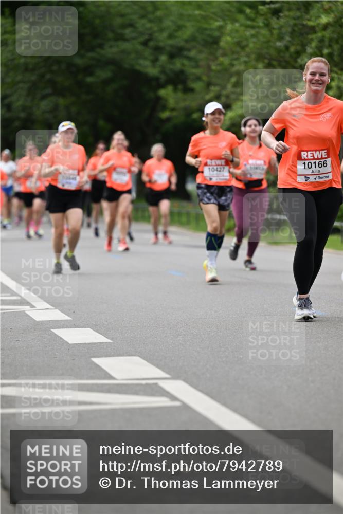 15.06.2025 - REWE Women's Run Dr. Thomas Lammeyer http://msf.ph/oto/7942789 15.06.2025 09:21:48 Laufen 10427, 10166 meine-sportfotos.de