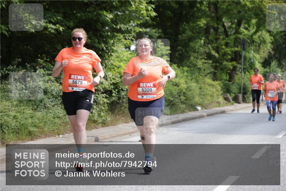 15.06.2025 - REWE Women's Run Jannik Wohlers http://msf.ph/oto/7942794 15.06.2025 10:16:14 Laufen 5675, 5320, 10333 meine-sportfotos.de