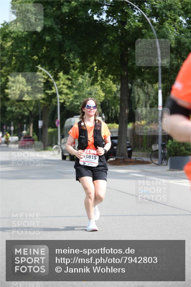 15.06.2025 - REWE Women's Run Jannik Wohlers http://msf.ph/oto/7942803 15.06.2025 10:01:00 Laufen 0815 meine-sportfotos.de