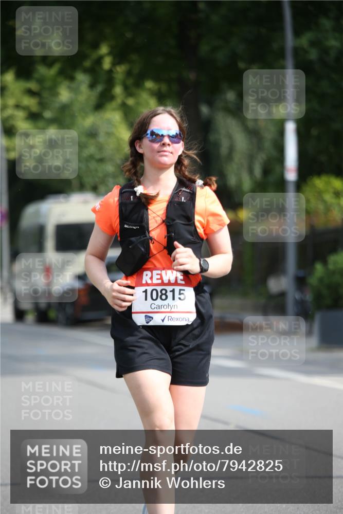 15.06.2025 - REWE Women's Run Jannik Wohlers http://msf.ph/oto/7942825 15.06.2025 10:01:00 Laufen 10815 meine-sportfotos.de