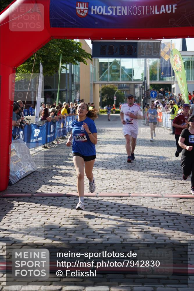 13.06.2025 - Holstenköstenlauf Felixshl http://msf.ph/oto/7942830 13.06.2025 18:08:27 Laufen 2660, 3001, 3028, 3625 meine-sportfotos.de