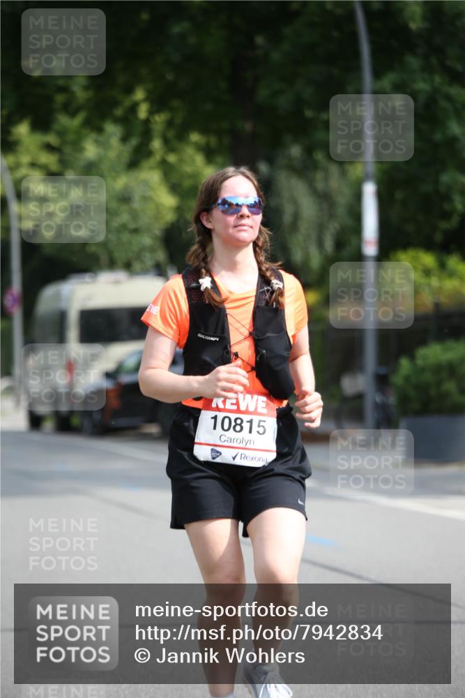 15.06.2025 - REWE Women's Run Jannik Wohlers http://msf.ph/oto/7942834 15.06.2025 10:01:01 Laufen 10815 meine-sportfotos.de