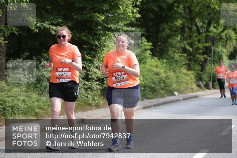 15.06.2025 - REWE Women's Run Jannik Wohlers http://msf.ph/oto/7942837 15.06.2025 10:16:14 Laufen 5675, 5320 meine-sportfotos.de